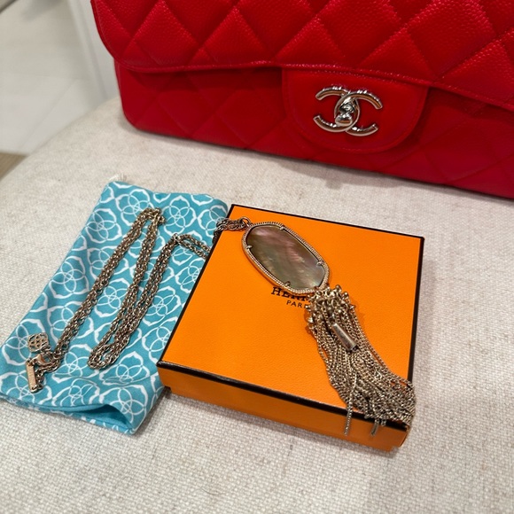 Kendra Scott Rayne necklace Rose gold and Brown mother of pearl - Picture 4 of 6